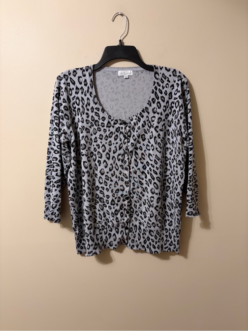 Joseph A. Leopard-Pattern Button Cardigan in Gray & Black Women’s XXL